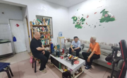 总务处党委开展“七一”慰问活动